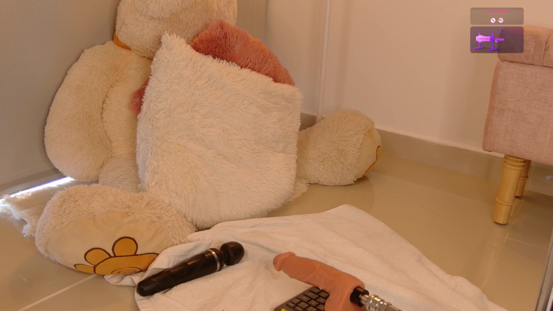 Gallery image thumbnail from angel_sweet9's myfreecams stream on, 05/14/2025, 16:59 image 10 of 20