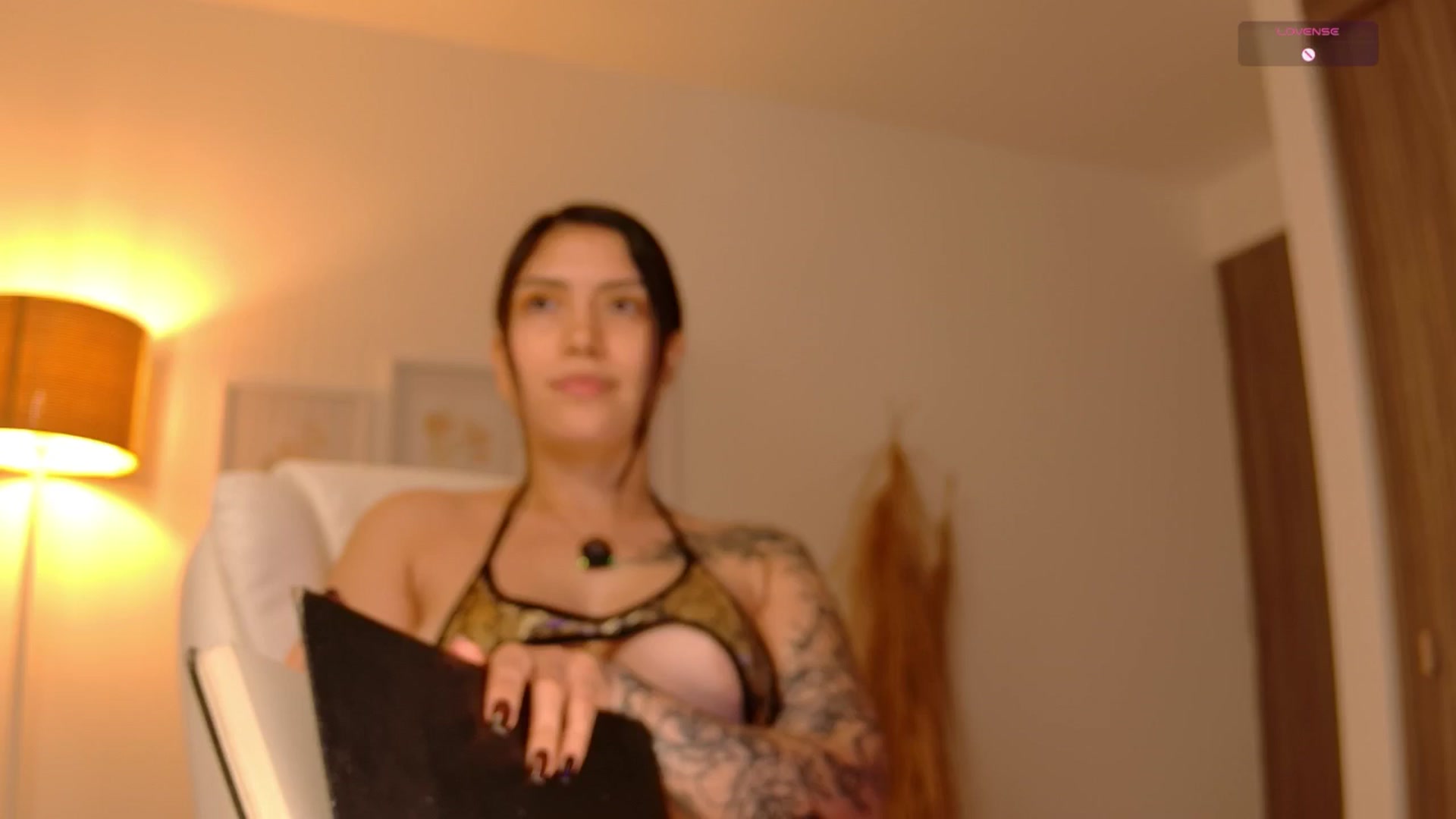 Gallery image thumbnail from angel_sweet9's myfreecams stream on, 05/21/2025, 21:59 image 20 of 20