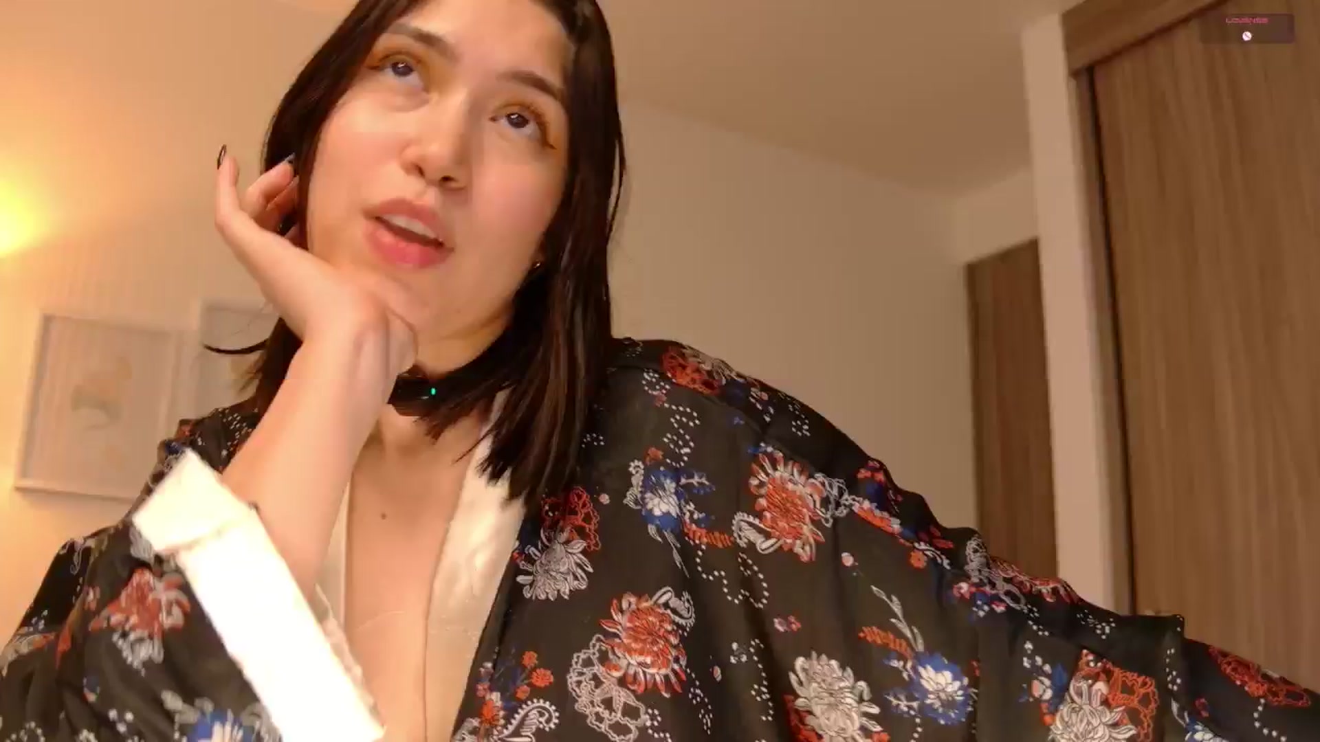 Gallery image thumbnail from angel_sweet9's myfreecams stream on, 05/29/2025, 16:45 image 6 of 20