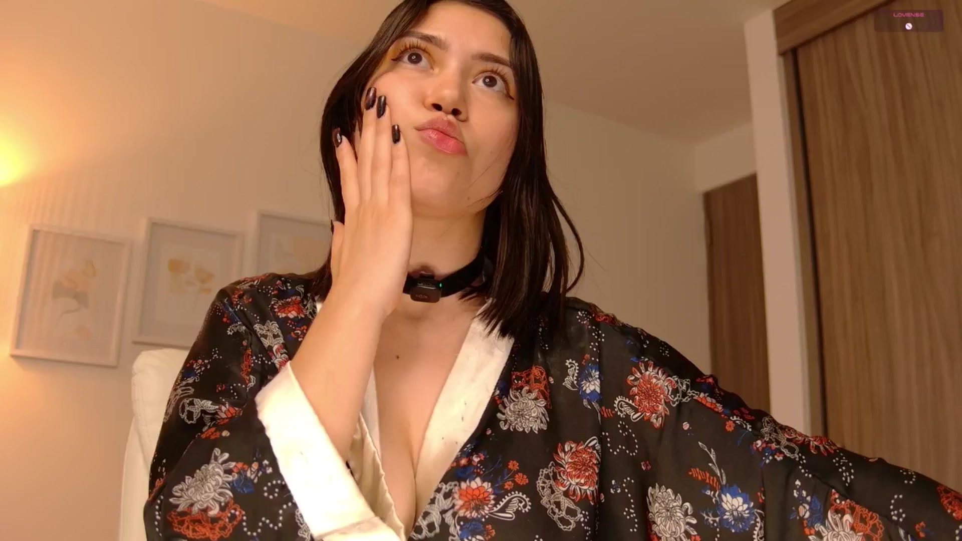 Gallery image thumbnail from angel_sweet9's myfreecams stream on, 05/29/2025, 16:45 image 5 of 20