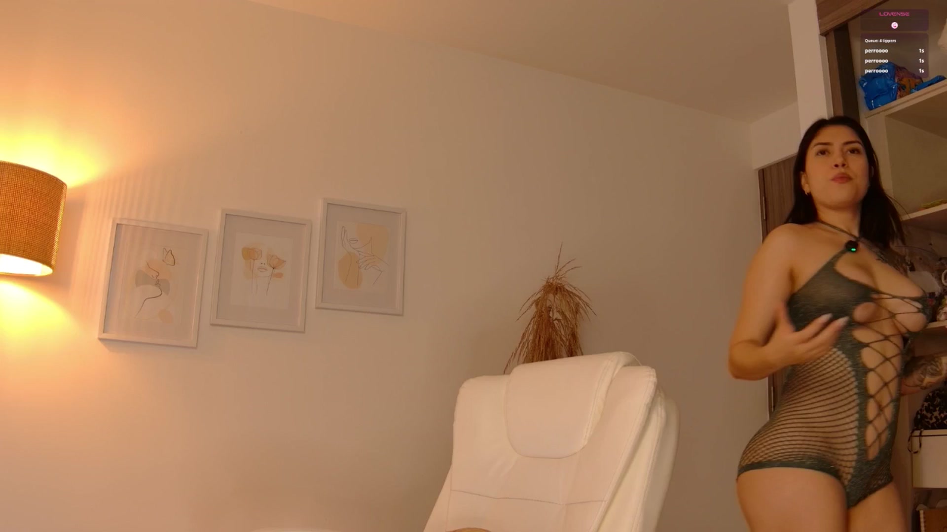 Gallery image thumbnail from angel_sweet9's myfreecams stream on, 05/31/2025, 14:59 image 19 of 20