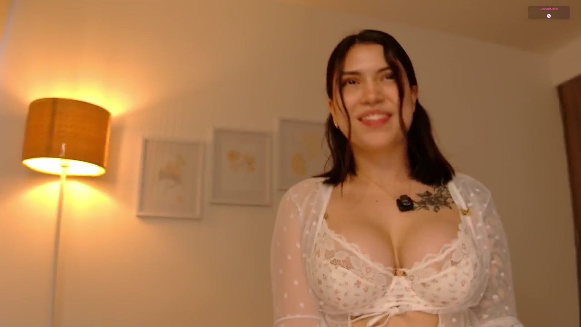 Gallery image thumbnail from angel_sweet9's myfreecams stream on, 06/04/2025, 15:45 image 12 of 20