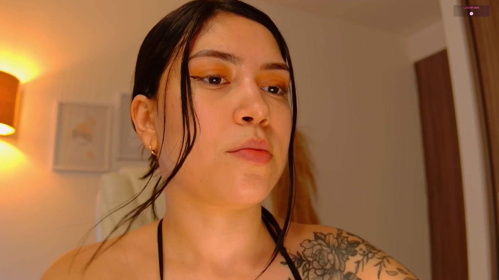 Gallery image thumbnail from angel_sweet9's myfreecams stream on, 06/19/2025, 17:40 image 3 of 20
