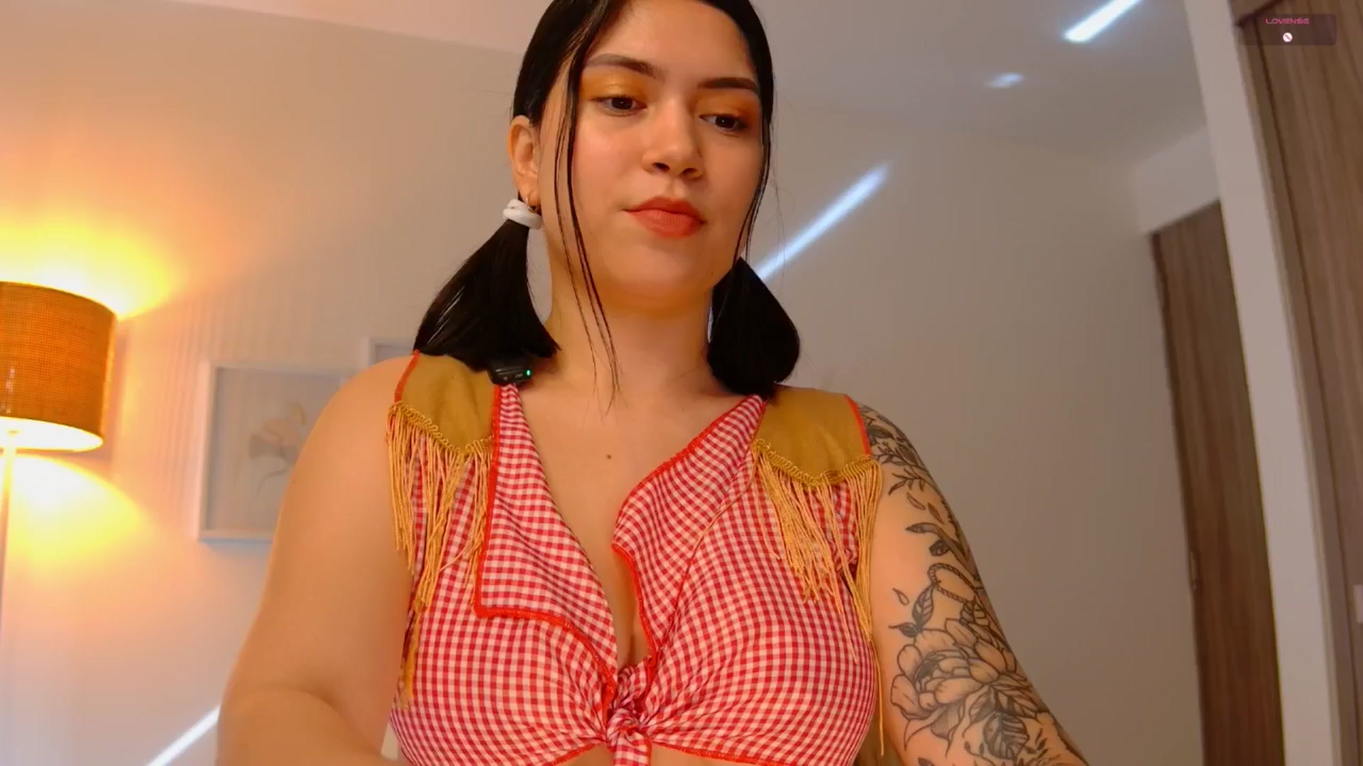 Gallery image thumbnail from angel_sweet9's myfreecams stream on, 06/21/2025, 14:17 image 1 of 20