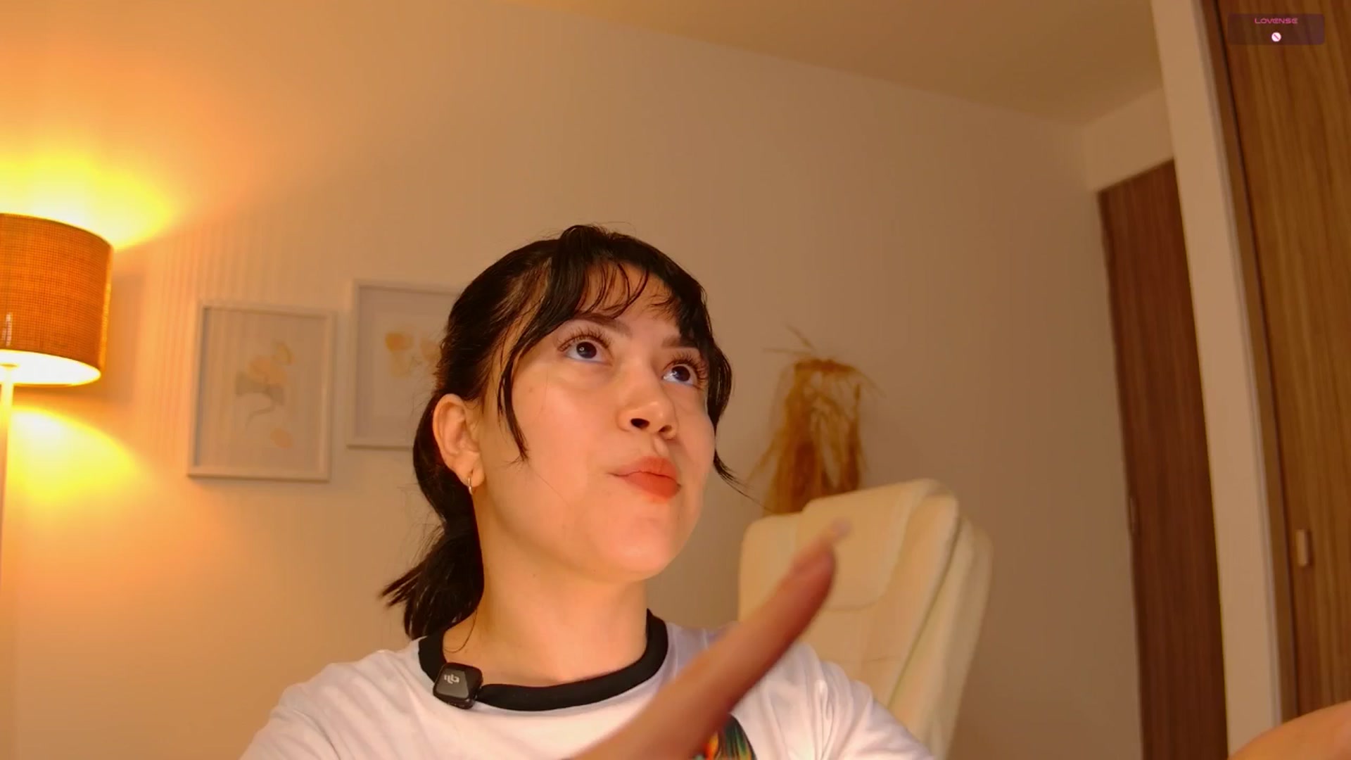 Gallery image thumbnail from angel_sweet9's myfreecams stream on, 07/06/2025, 22:34 image 4 of 20