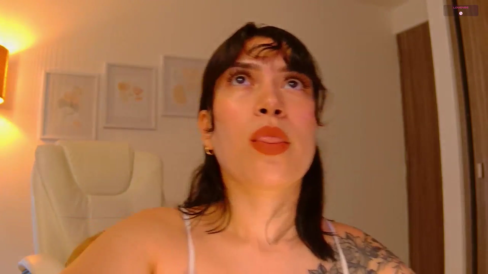 Gallery image thumbnail from angel_sweet9's myfreecams stream on, 07/17/2025, 16:51 image 8 of 20