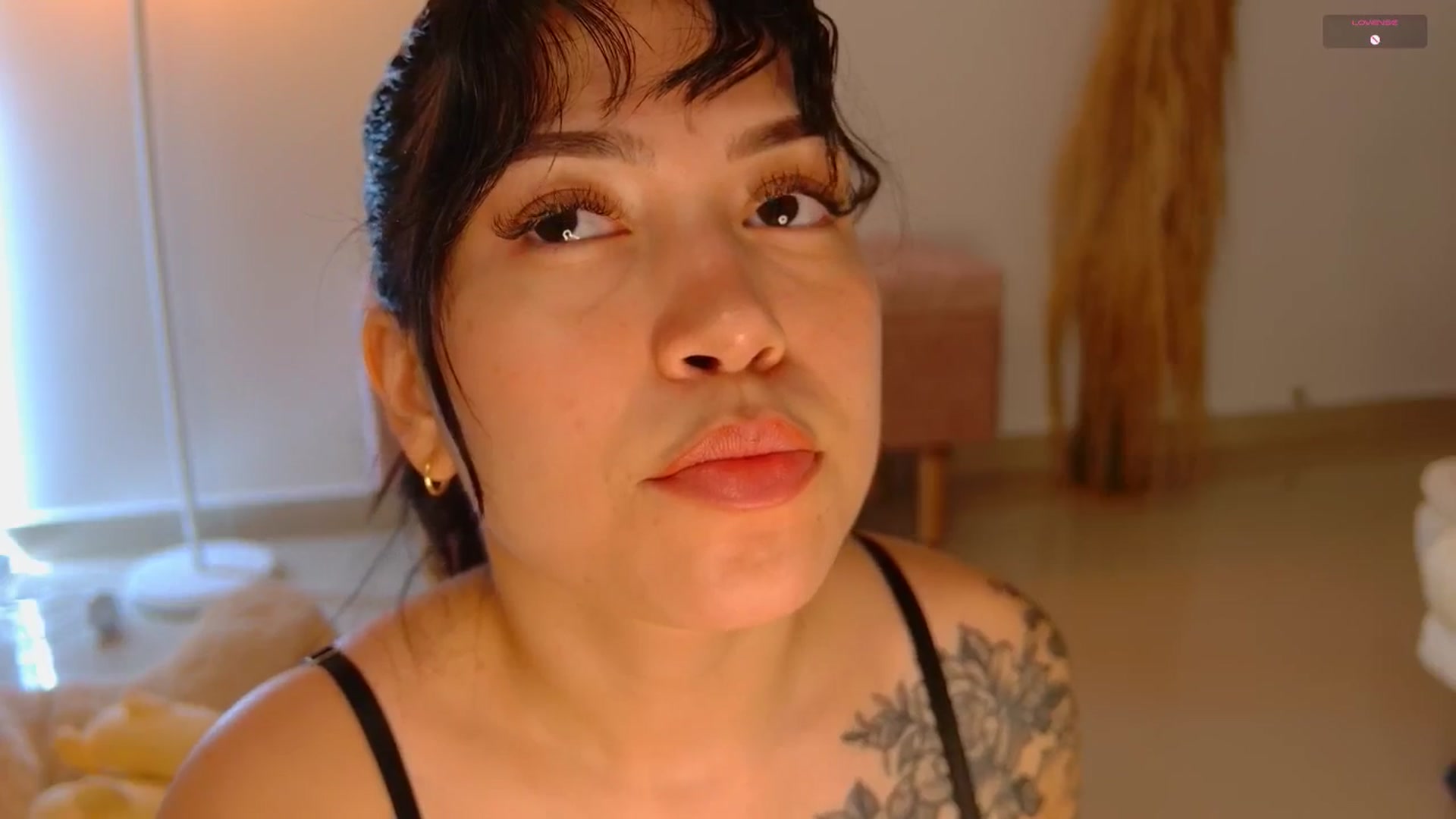 Gallery image thumbnail from angel_sweet9's myfreecams stream on, 07/18/2025, 13:40 image 19 of 20