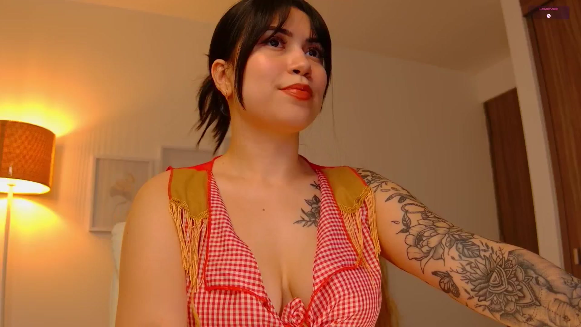 Gallery image thumbnail from angel_sweet9's myfreecams stream on, 07/26/2025, 16:25 image 17 of 20