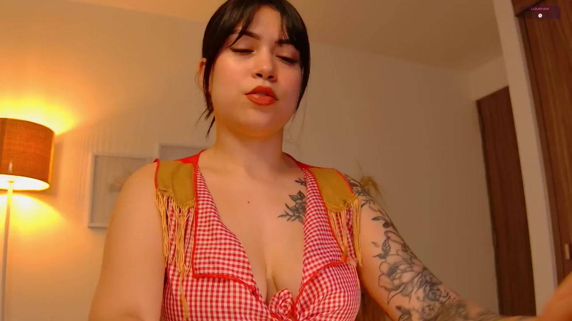 Gallery image thumbnail from angel_sweet9's myfreecams stream on, 07/26/2025, 16:25 image 16 of 20
