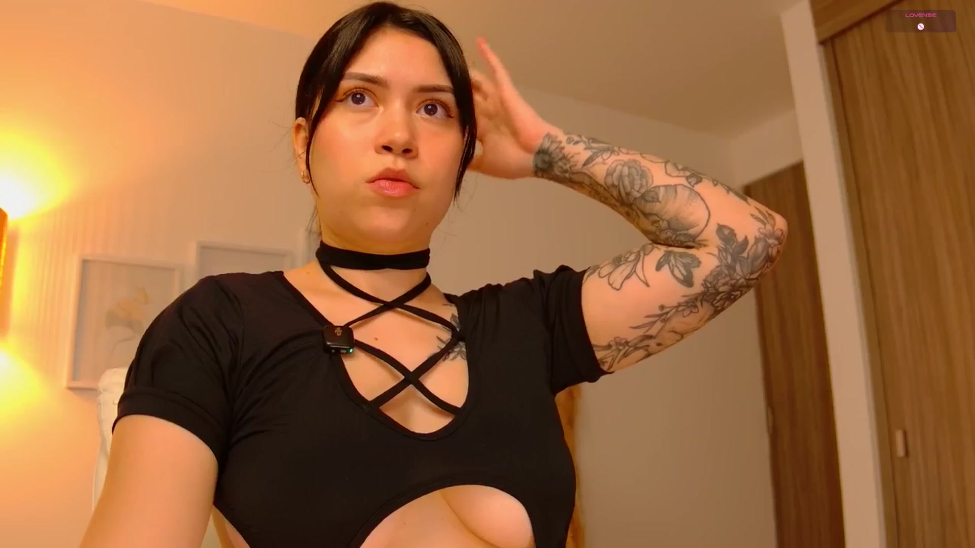 Gallery image thumbnail from angel_sweet9's myfreecams stream on, 08/03/2025, 16:04 image 16 of 20