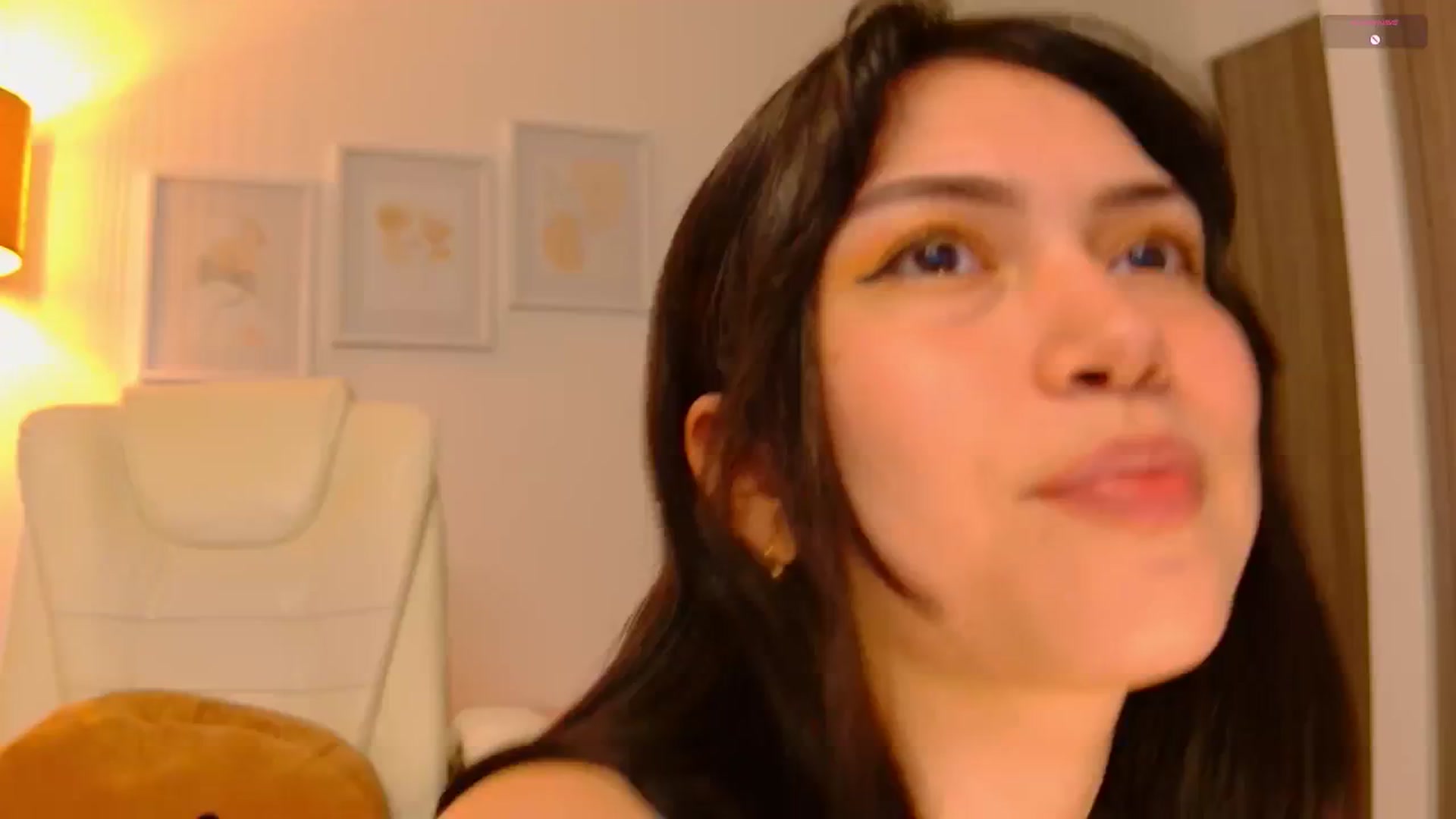 Gallery image thumbnail from angel_sweet9's myfreecams stream on, 08/04/2025, 14:48 image 19 of 20