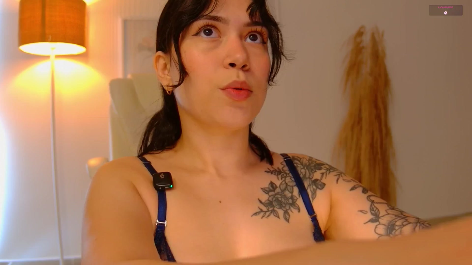 Gallery image thumbnail from angel_sweet9's myfreecams stream on, 08/14/2025, 13:55 image 13 of 20