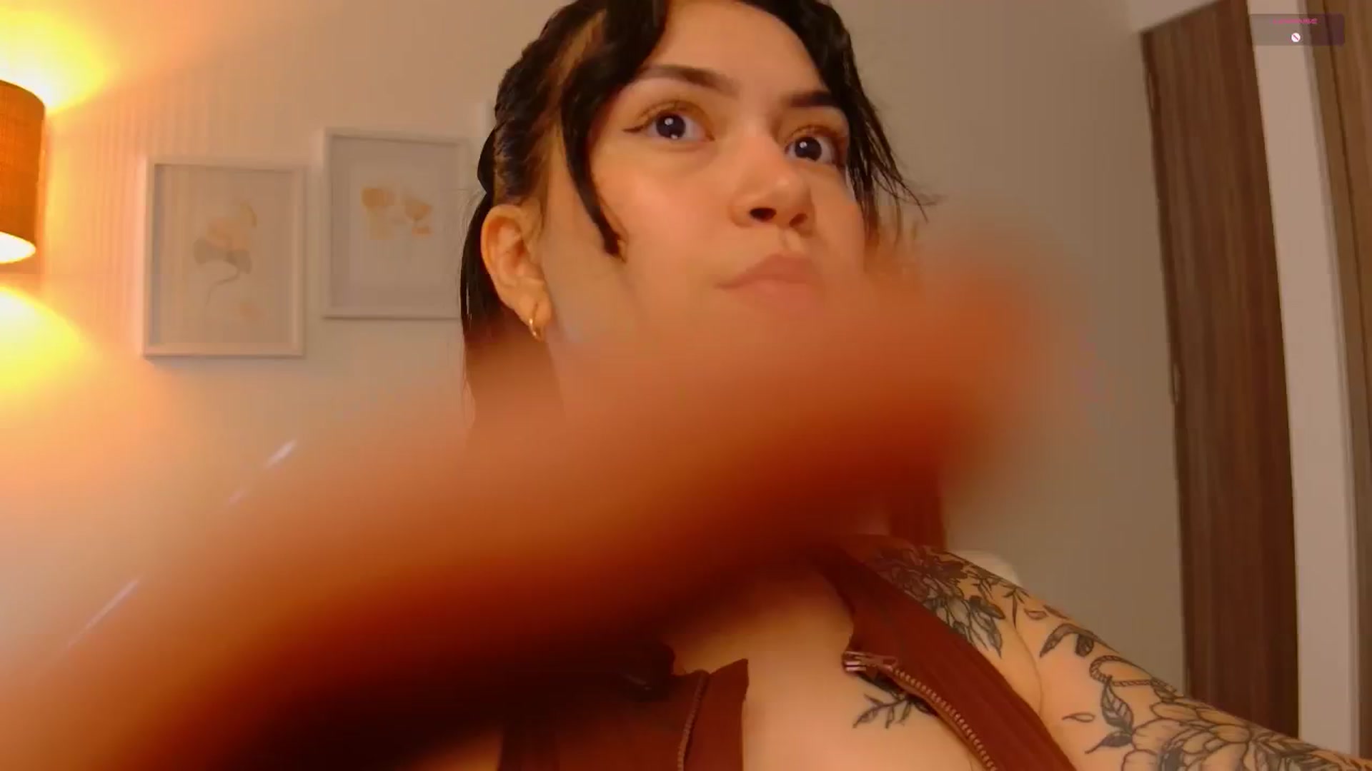 Gallery image thumbnail from angel_sweet9's myfreecams stream on, 08/15/2025, 13:43 image 18 of 20