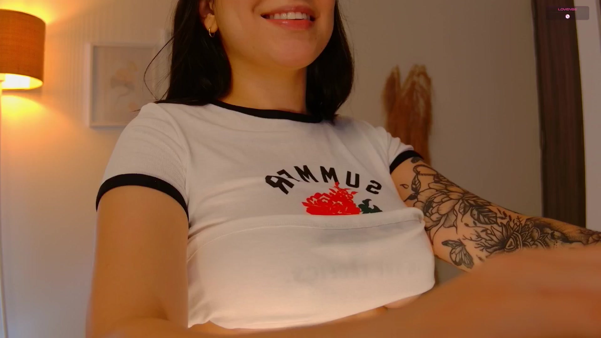 Gallery image thumbnail from angel_sweet9's myfreecams stream on, 08/20/2025, 14:32 image 13 of 20