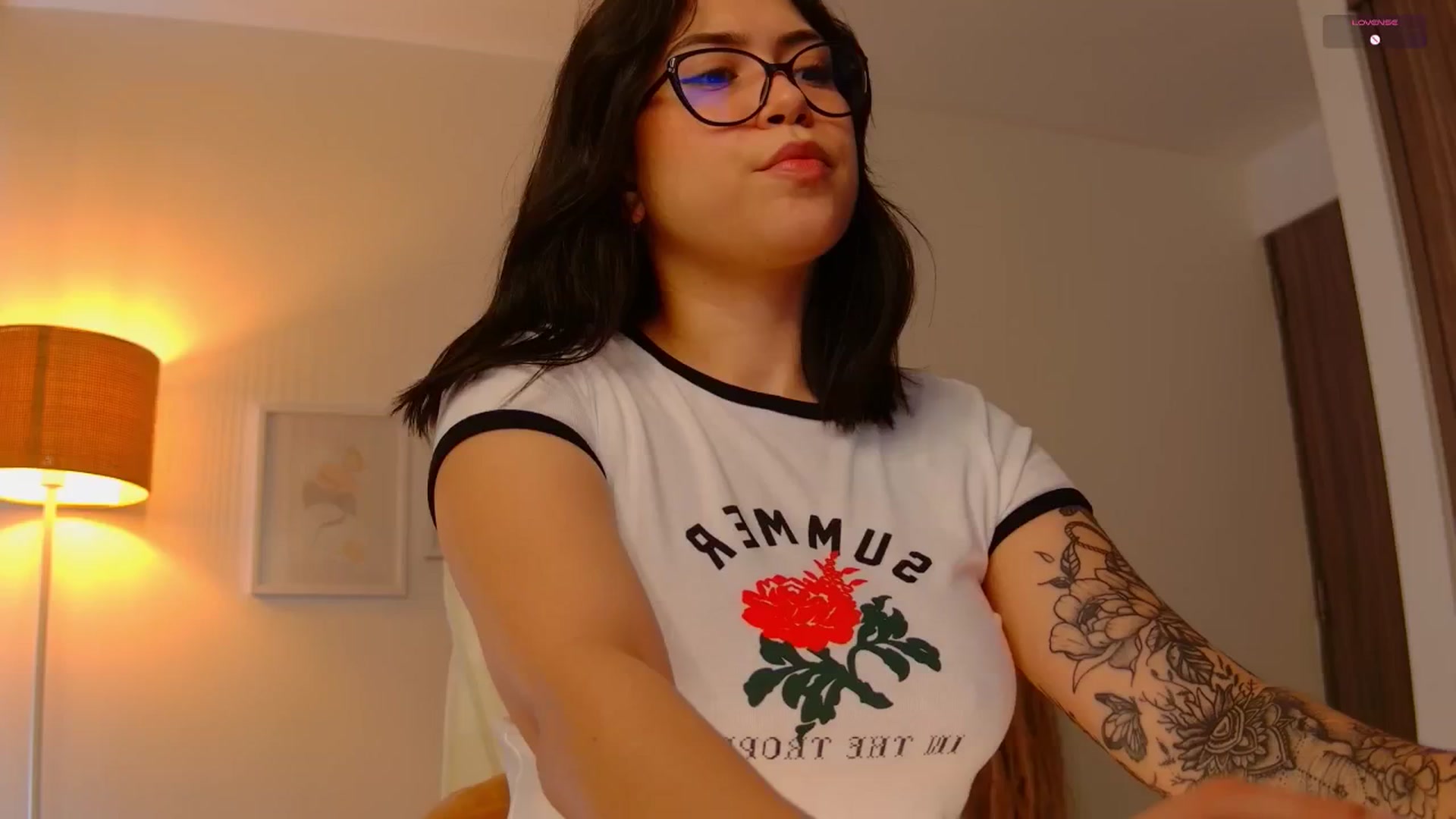 Gallery image thumbnail from angel_sweet9's myfreecams stream on, 08/20/2025, 15:15 image 1 of 20