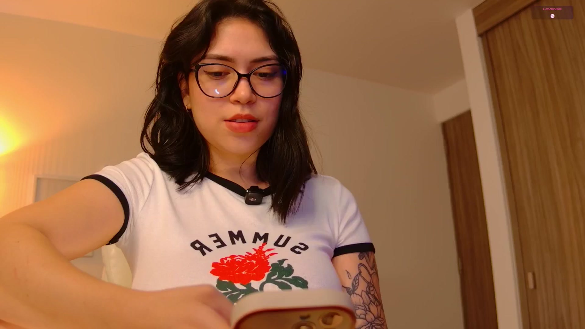 Gallery image thumbnail from angel_sweet9's myfreecams stream on, 08/20/2025, 17:51 image 3 of 20