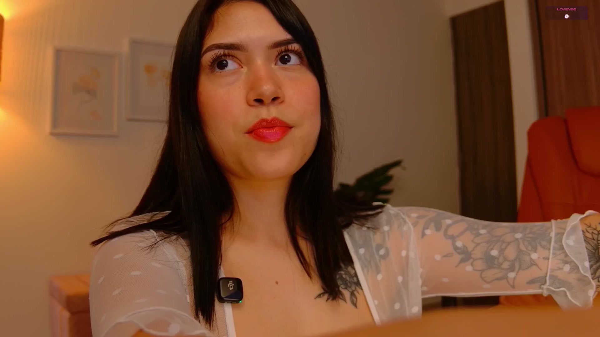 Gallery image thumbnail from angel_sweet9's myfreecams stream on, 10/10/2025, 16:40 image 10 of 20