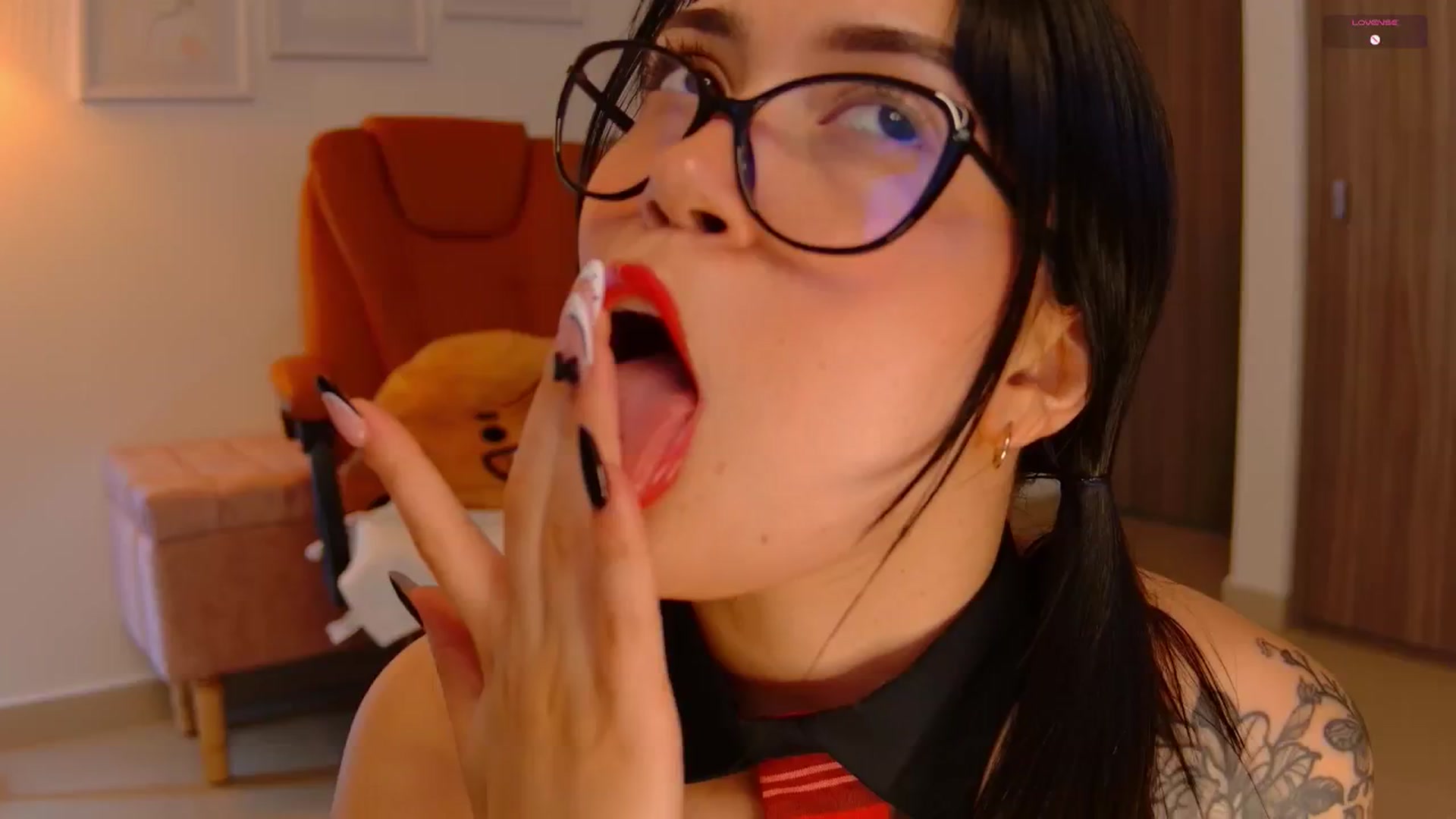 Gallery image thumbnail from angel_sweet9's myfreecams stream on, 10/13/2025, 14:11 image 13 of 20