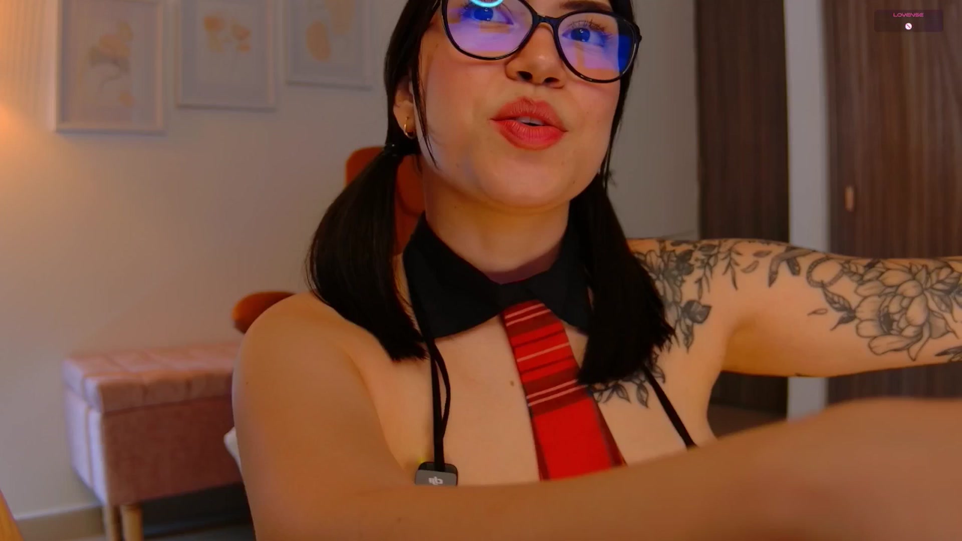 Gallery image thumbnail from angel_sweet9's myfreecams stream on, 10/13/2025, 14:59 image 16 of 20