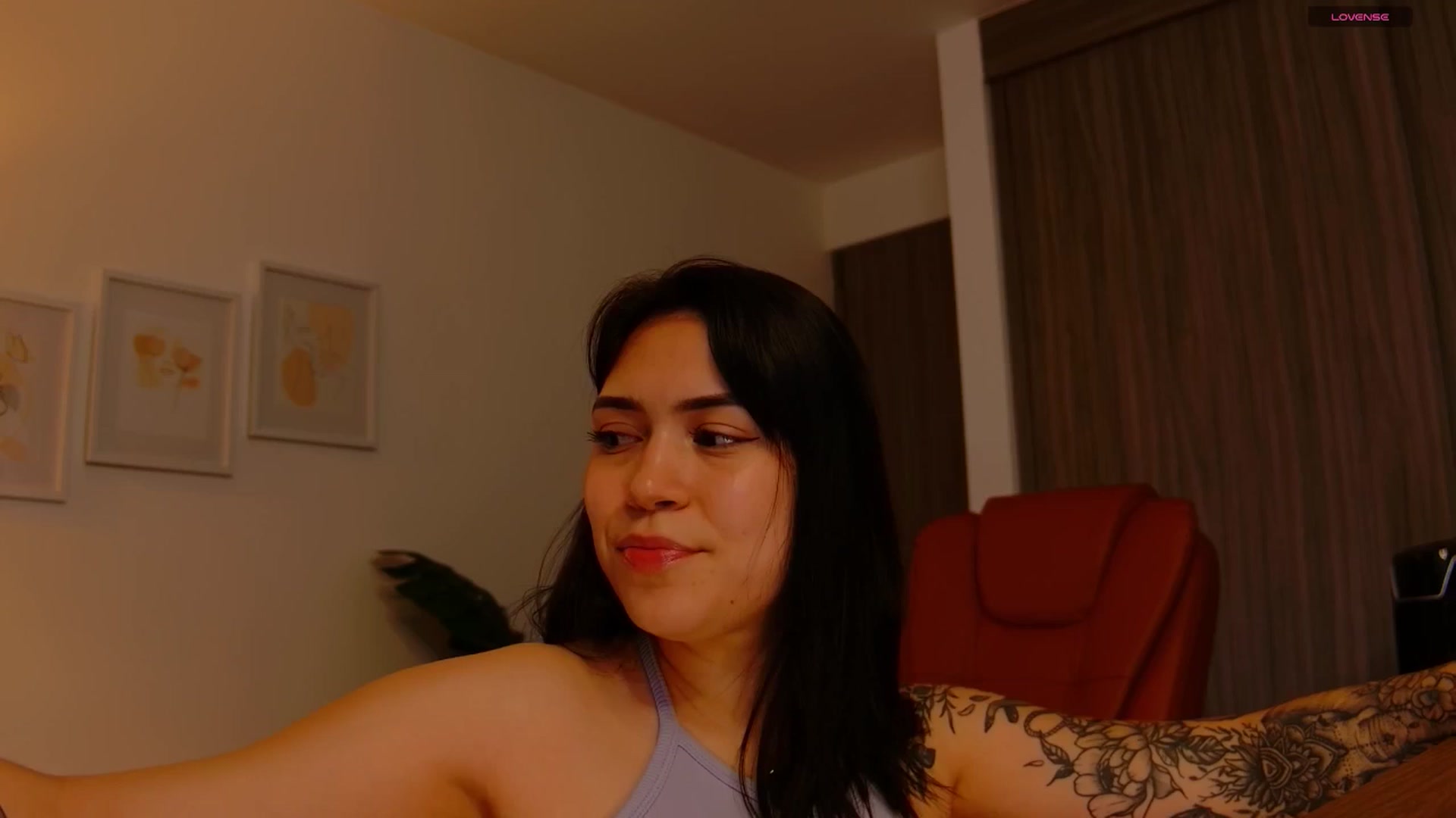 Gallery image thumbnail from angel_sweet9's myfreecams stream on, 10/16/2025, 15:16 image 3 of 20