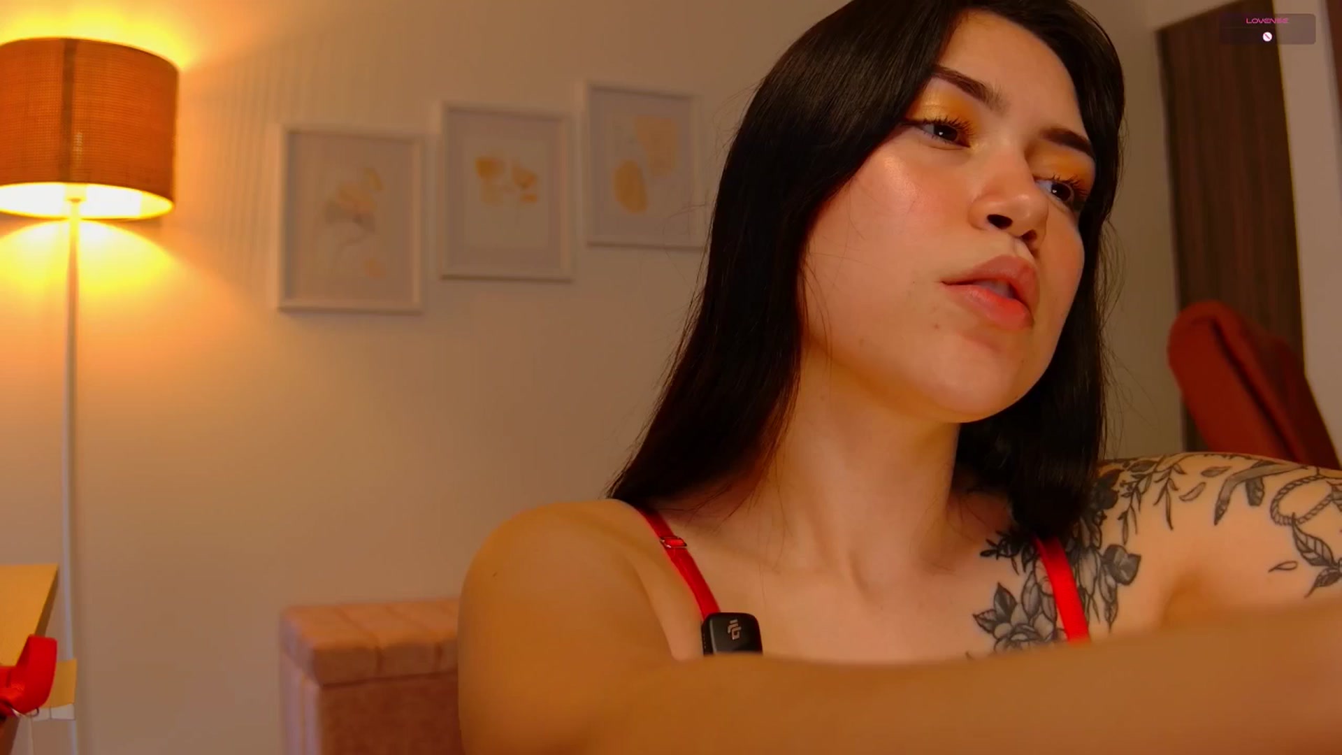 Gallery image thumbnail from angel_sweet9's myfreecams stream on, 10/17/2025, 16:41 image 14 of 20
