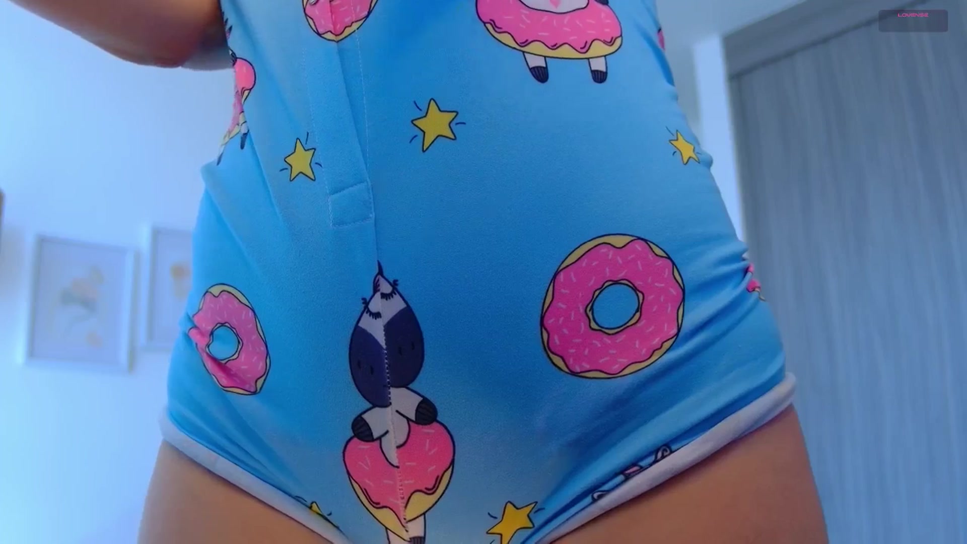 Gallery image thumbnail from angel_sweet9's myfreecams stream on, 10/25/2025, 16:13 image 3 of 20