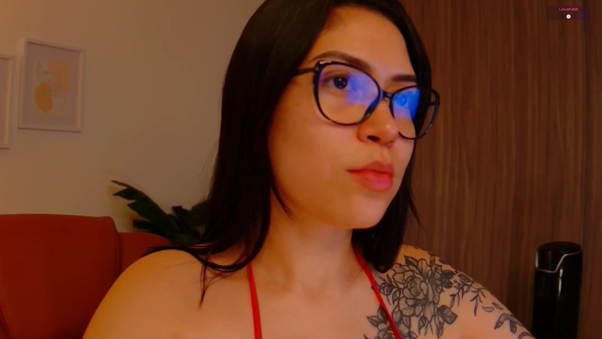 Gallery image thumbnail from angel_sweet9's myfreecams stream on, 10/26/2025, 17:10 image 3 of 20