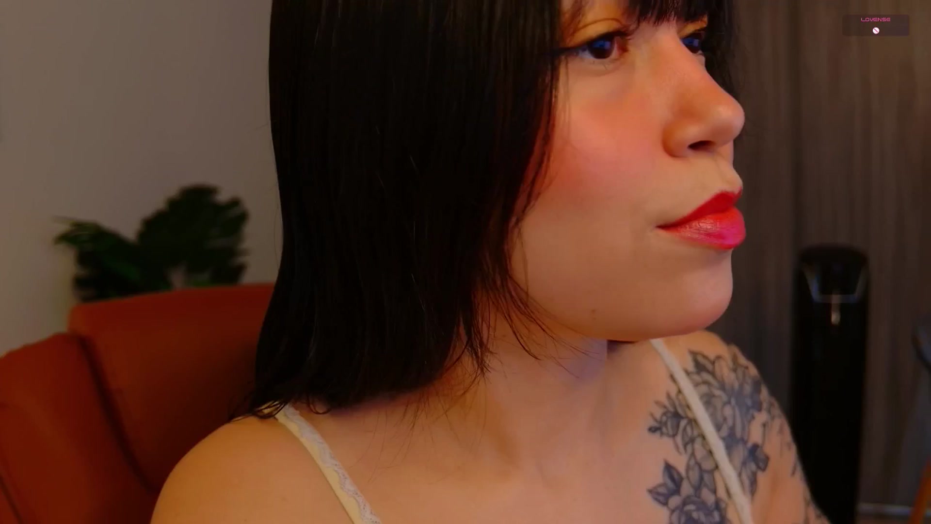 Gallery image thumbnail from angel_sweet9's myfreecams stream on, 11/03/2025, 13:53 image 10 of 20