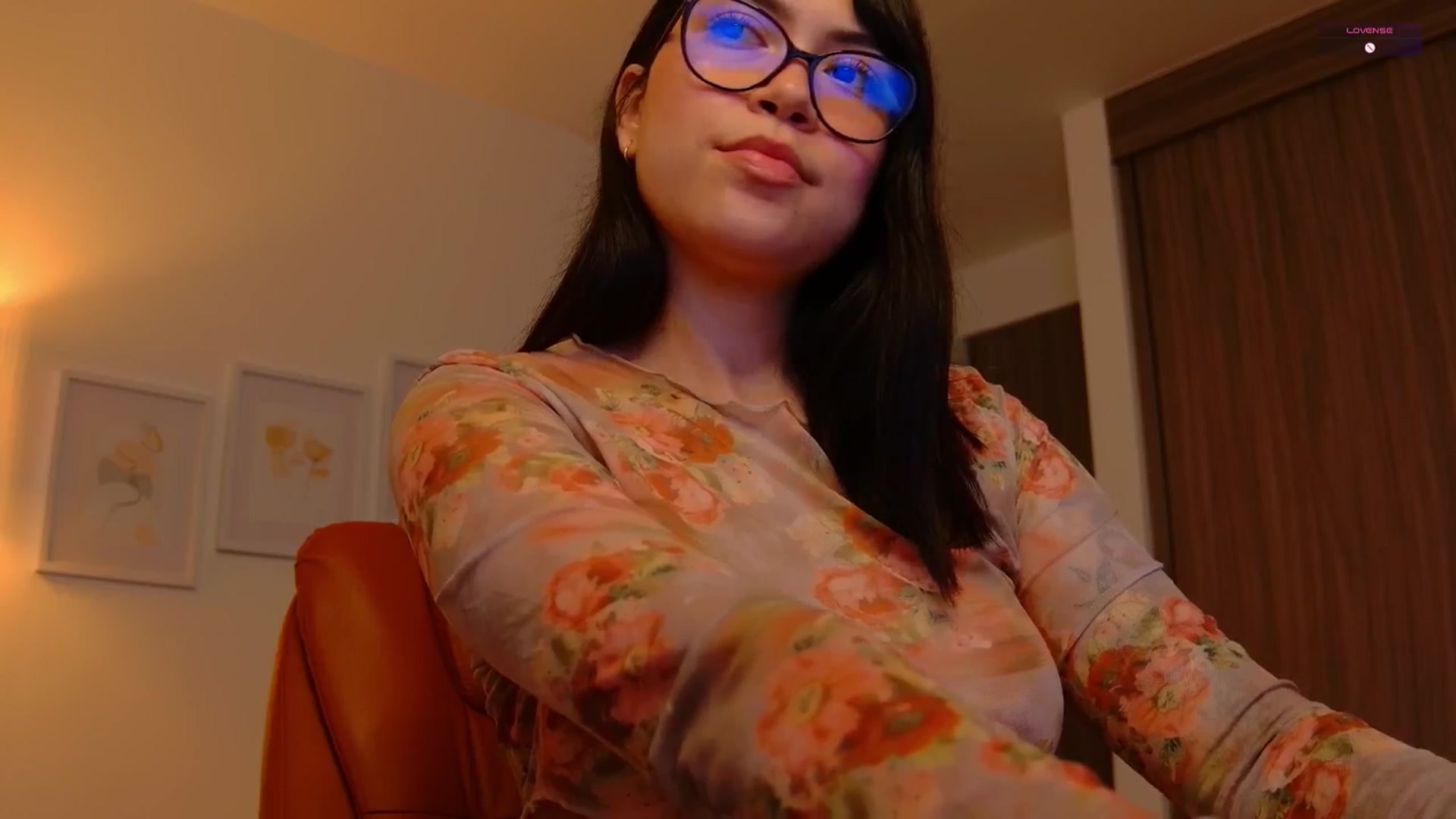 Gallery image thumbnail from angel_sweet9's myfreecams stream on, 11/06/2025, 16:29 image 13 of 20
