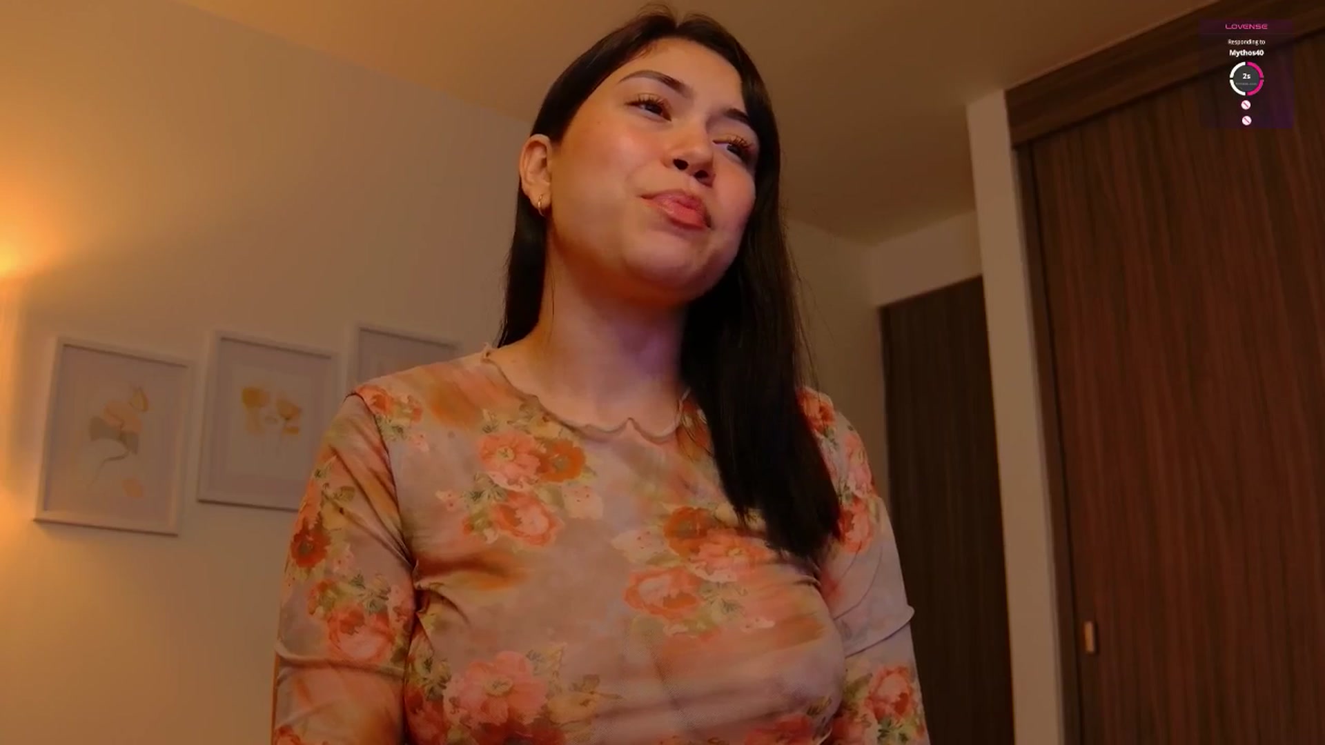Gallery image thumbnail from angel_sweet9's myfreecams stream on, 11/06/2025, 16:29 image 6 of 20