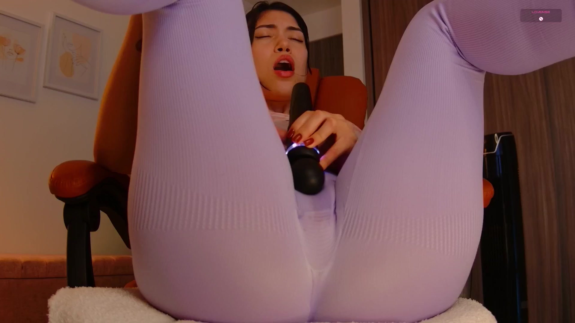 Gallery image thumbnail from angel_sweet9's myfreecams stream on, 11/08/2025, 15:22 image 11 of 20
