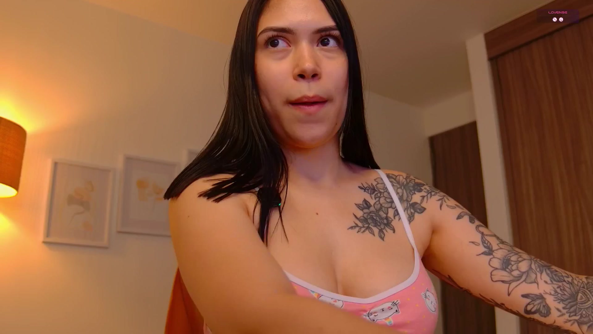 Gallery image thumbnail from angel_sweet9's myfreecams stream on, 11/14/2025, 15:52 image 18 of 20