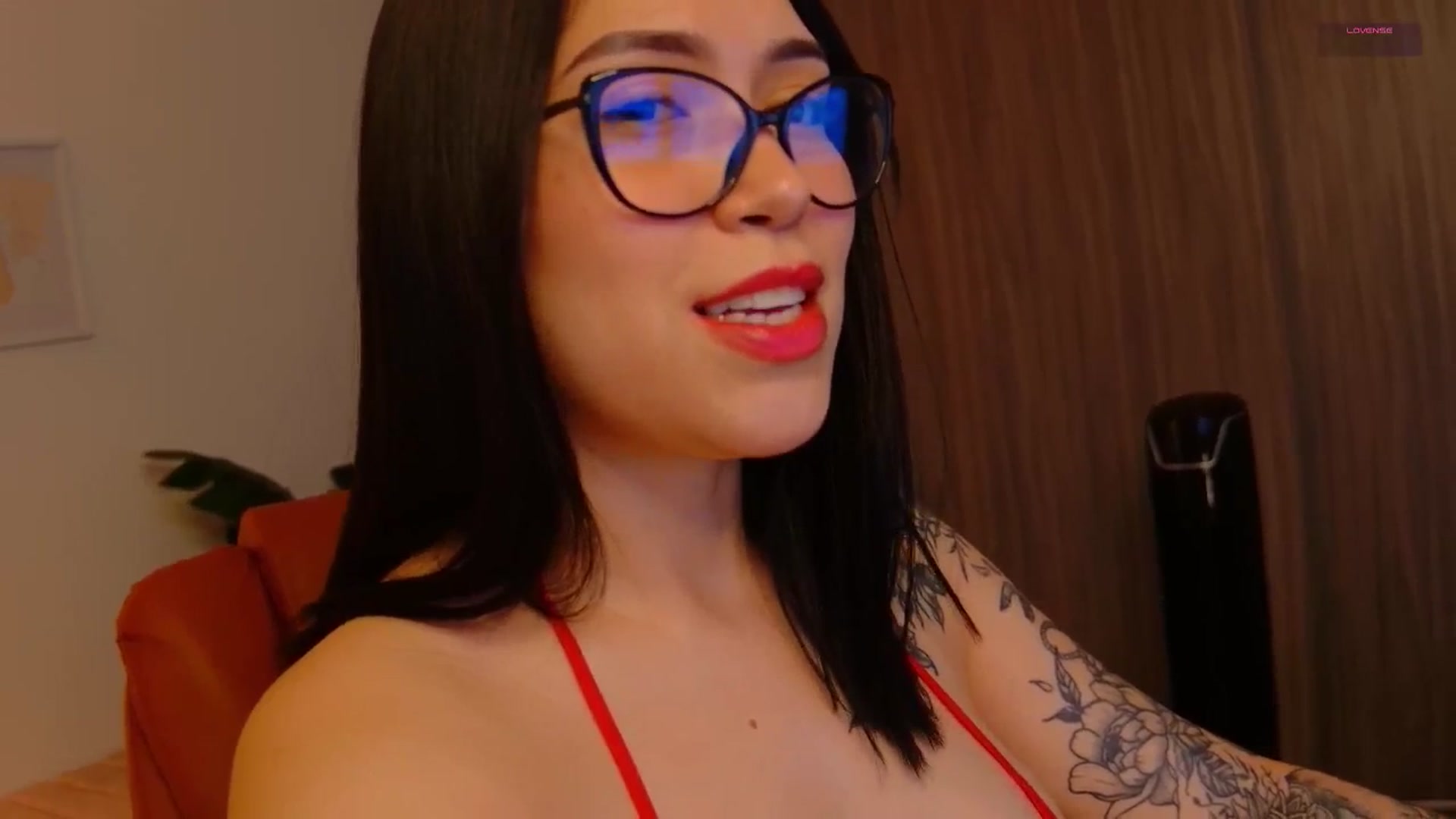 Gallery image thumbnail from angel_sweet9's myfreecams stream on, 11/15/2025, 15:18 image 15 of 20