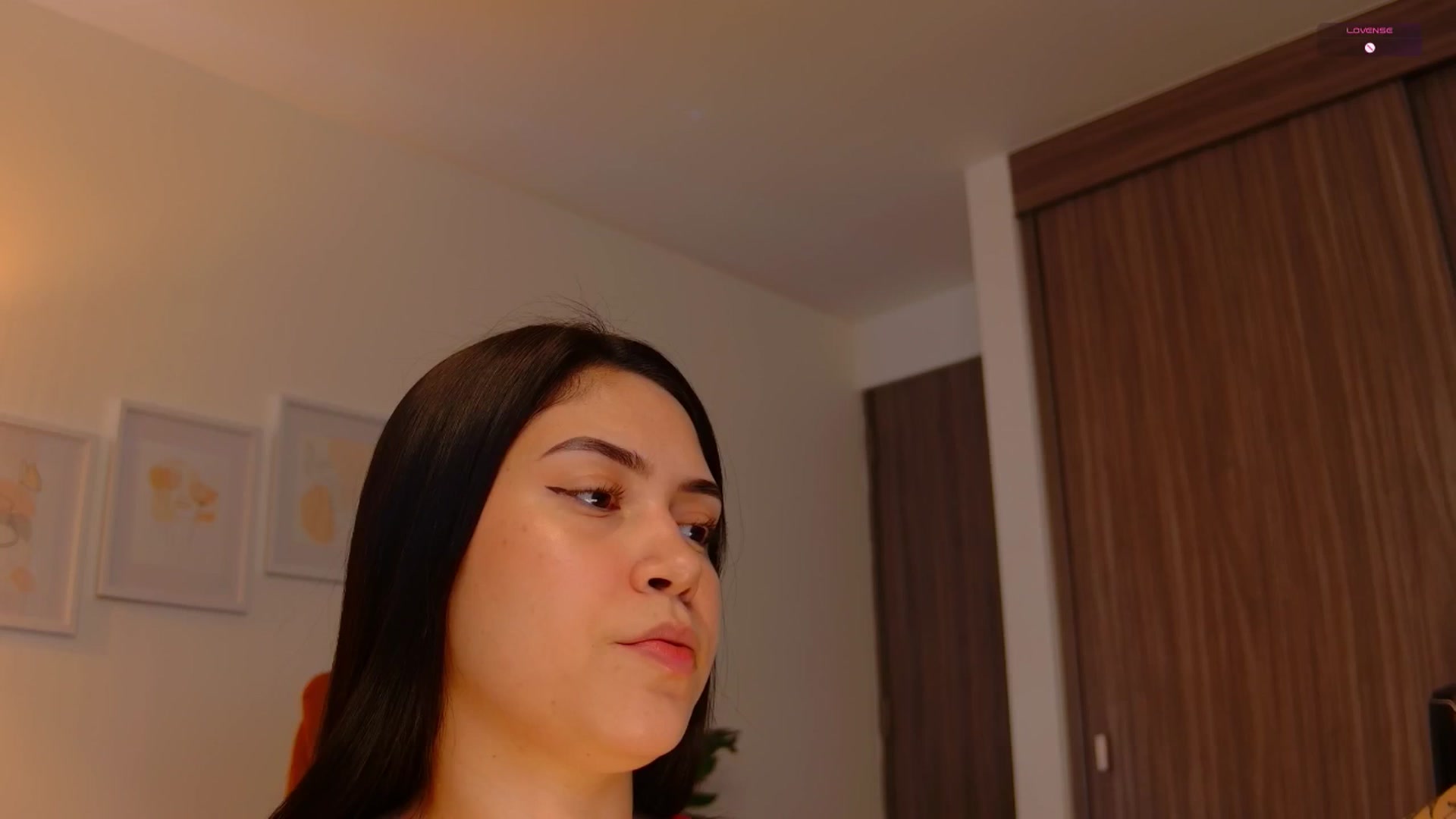 Gallery image thumbnail from angel_sweet9's myfreecams stream on, 11/18/2025, 14:36 image 4 of 20