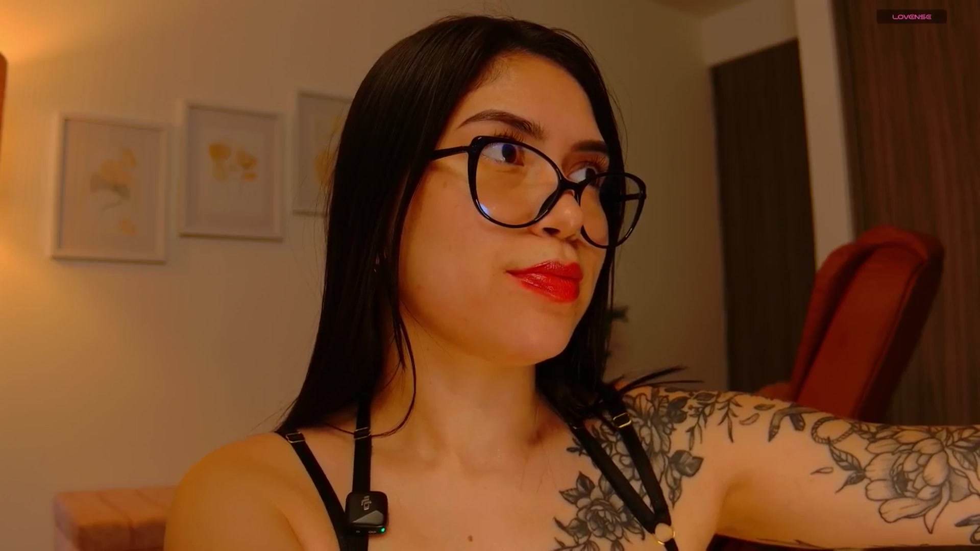 Gallery image thumbnail from angel_sweet9's myfreecams stream on, 11/22/2025, 17:18 image 13 of 20