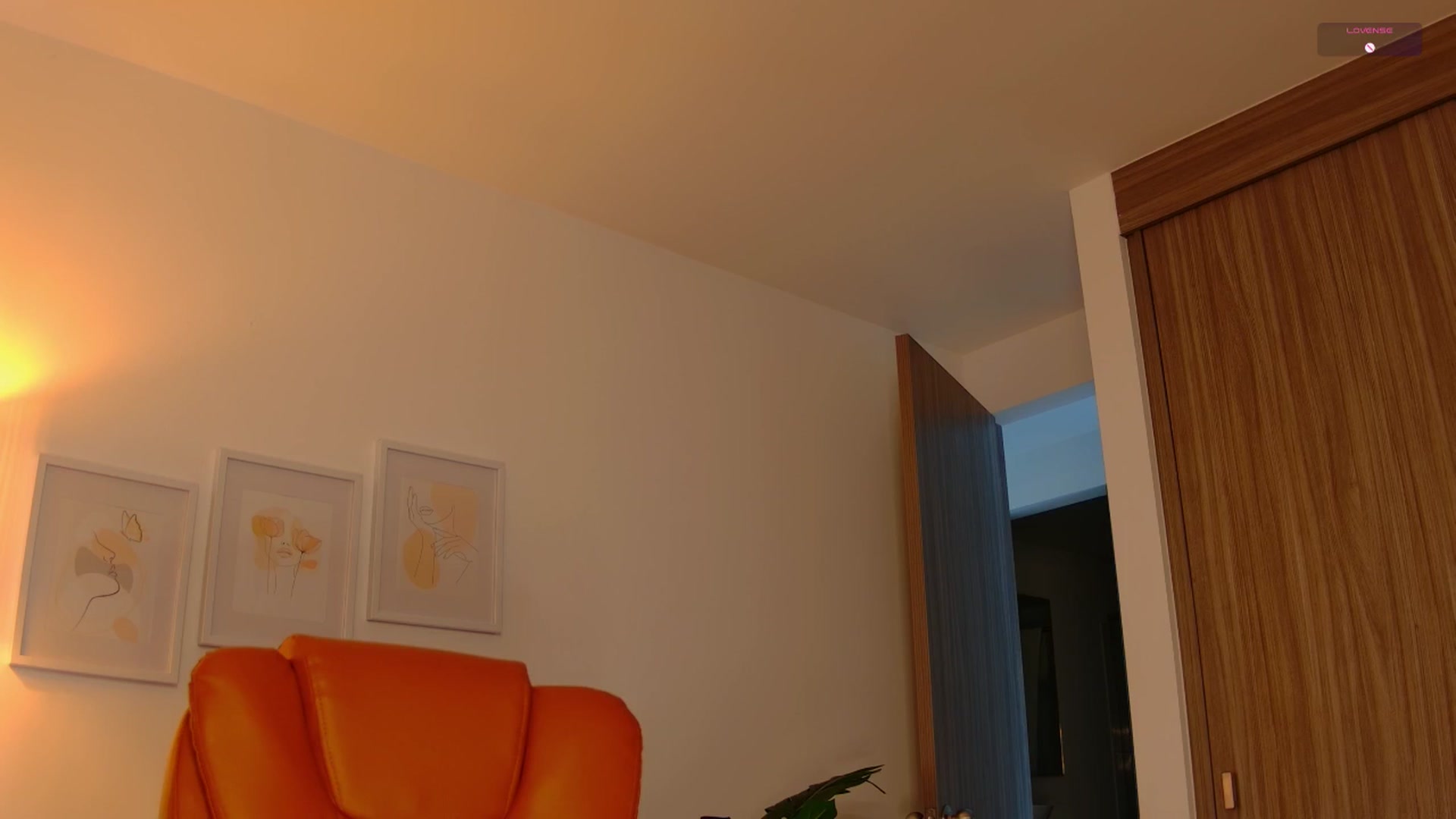 Gallery image thumbnail from angel_sweet9's myfreecams stream on, 11/28/2025, 16:33 image 6 of 20