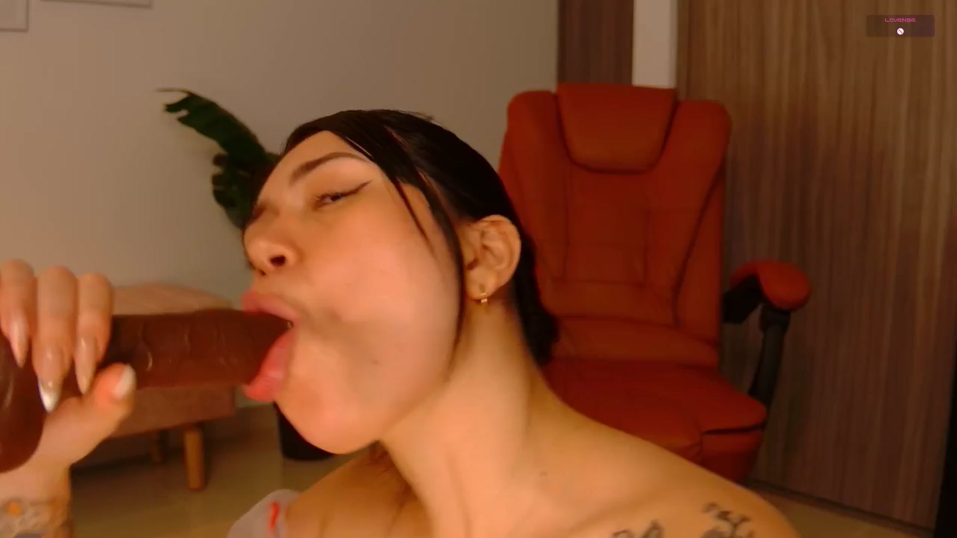 Gallery image thumbnail from angel_sweet9's myfreecams stream on, 12/09/2025, 17:19 image 19 of 20