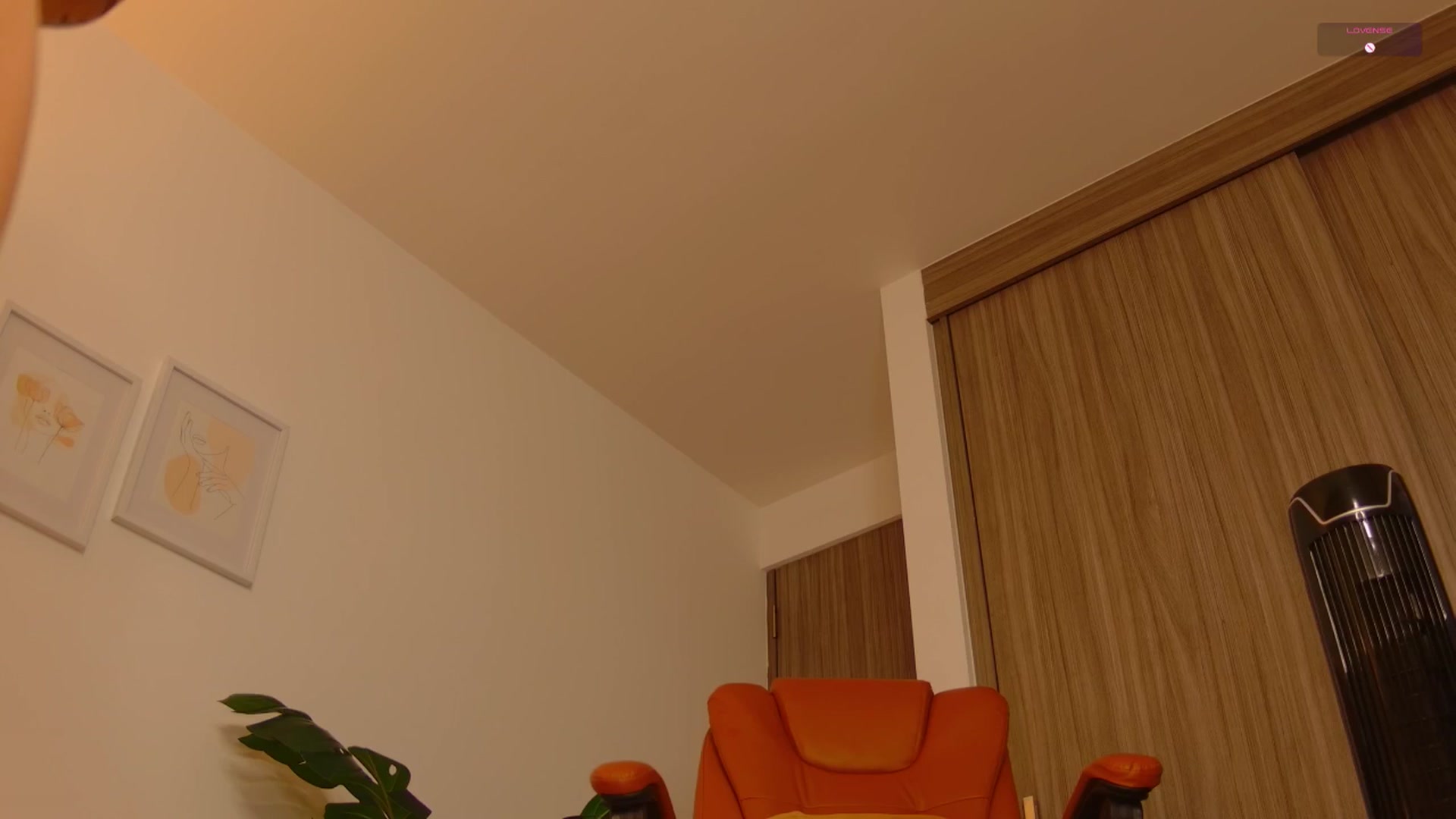 Gallery image thumbnail from angel_sweet9's myfreecams stream on, 12/25/2025, 22:11 image 2 of 20