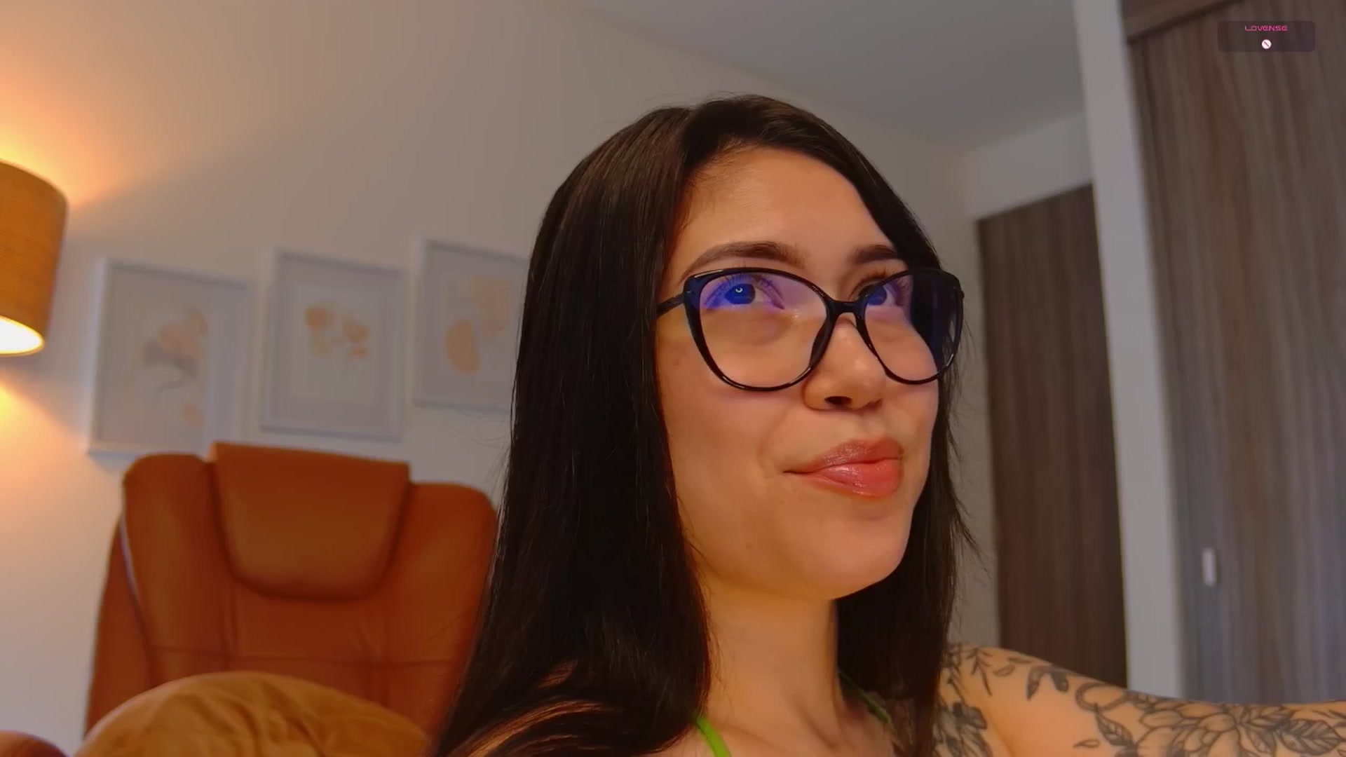 Gallery image thumbnail from angel_sweet9's myfreecams stream on, 01/08/2026, 14:36 image 1 of 20