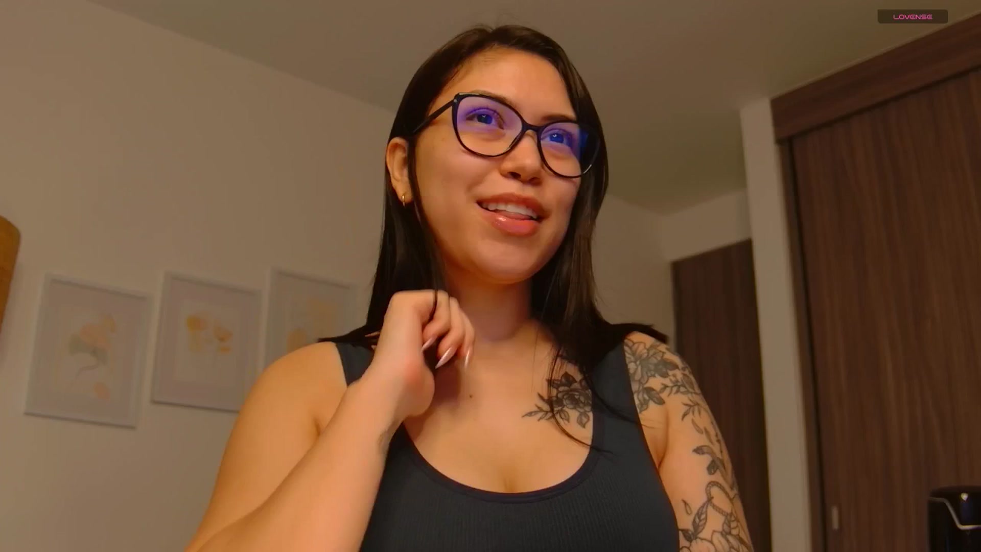 Gallery image thumbnail from angel_sweet9's myfreecams stream on, 01/09/2026, 20:15 image 20 of 20