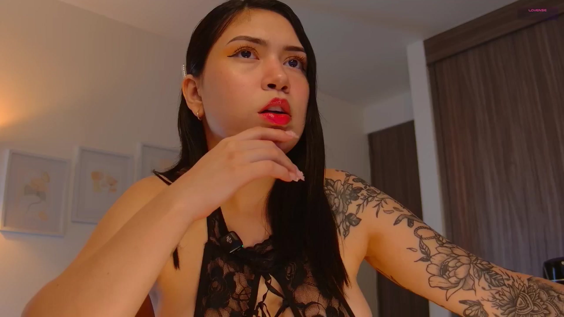 Gallery image thumbnail from angel_sweet9's myfreecams stream on, 01/21/2026, 14:55 image 13 of 20