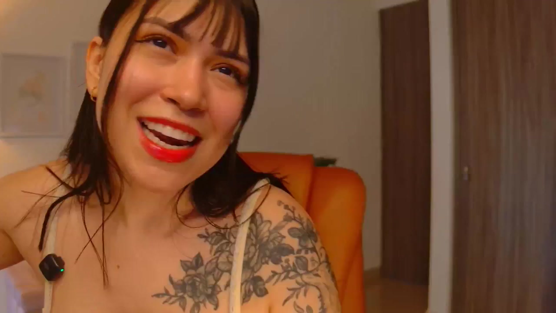 Gallery image thumbnail from angel_sweet9's myfreecams stream on, 01/29/2026, 15:58 image 9 of 20