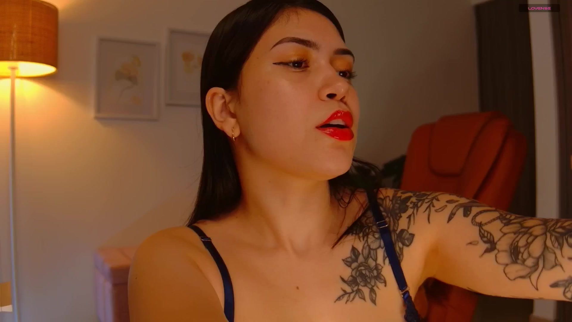 Gallery image thumbnail from angel_sweet9's myfreecams stream on, 01/29/2026, 20:30 image 11 of 20