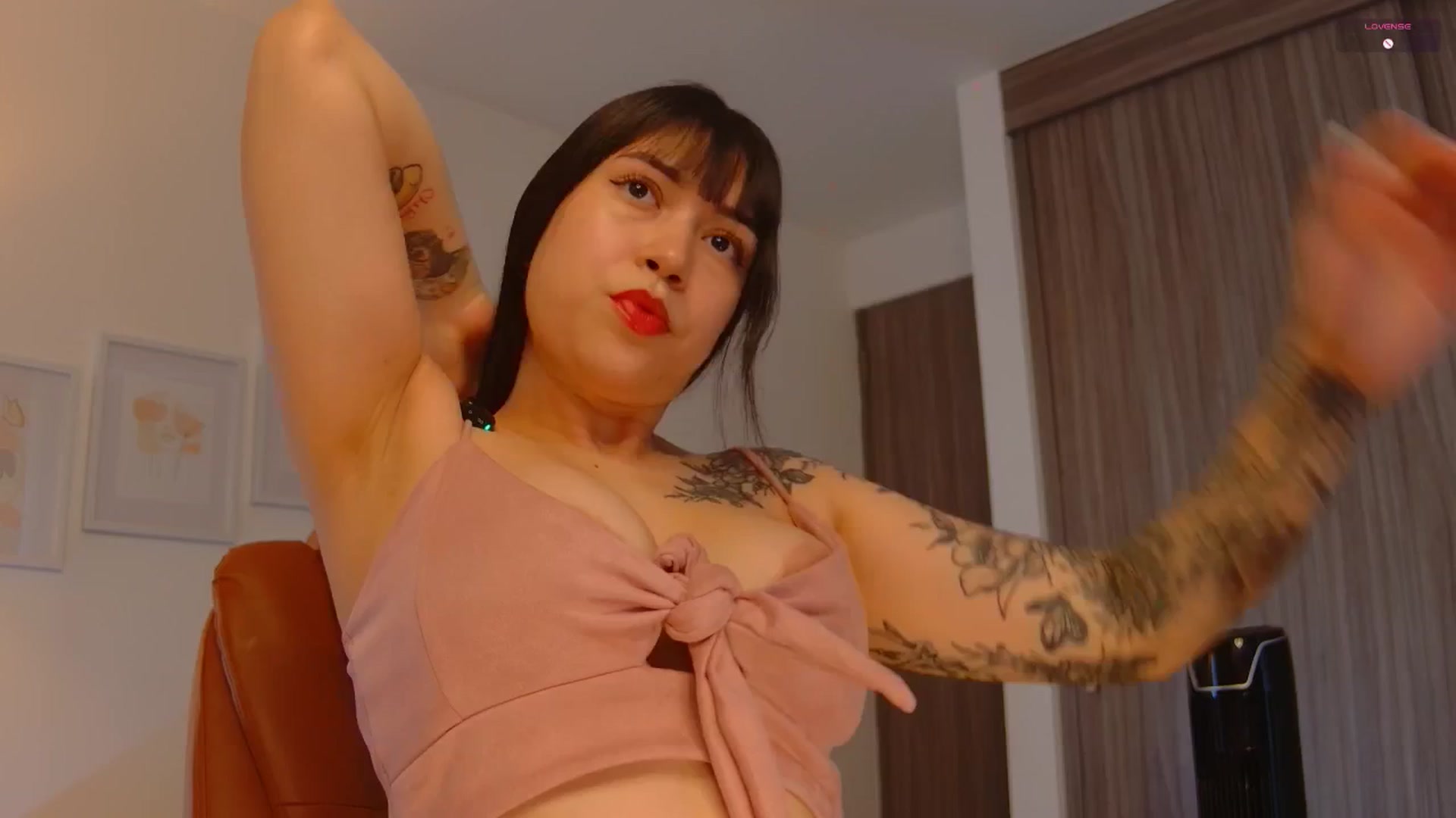 Gallery image thumbnail from angel_sweet9's myfreecams stream on, 01/30/2026, 15:58 image 2 of 20