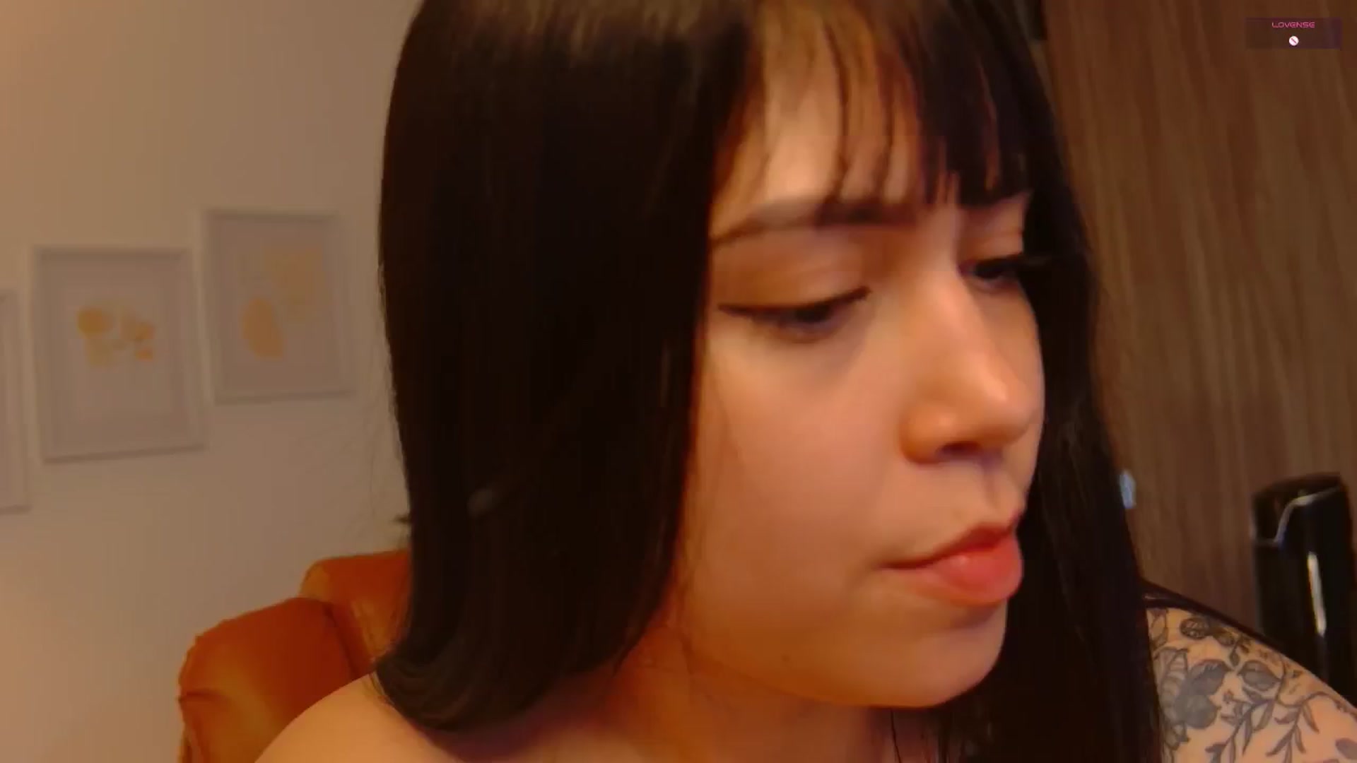 Gallery image thumbnail from angel_sweet9's myfreecams stream on, 01/30/2026, 18:59 image 9 of 20