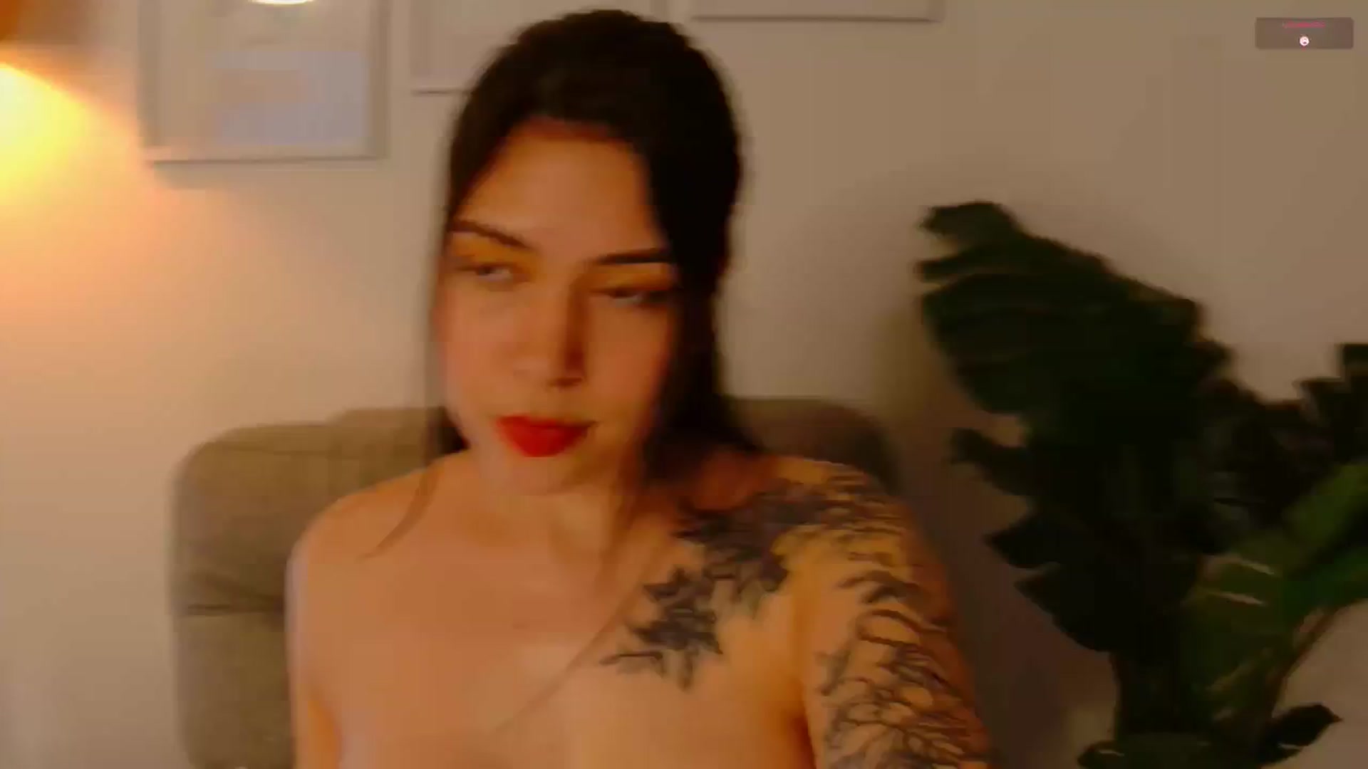 Gallery image thumbnail from angel_sweet9's myfreecams stream on, 02/14/2026, 18:36 image 16 of 20