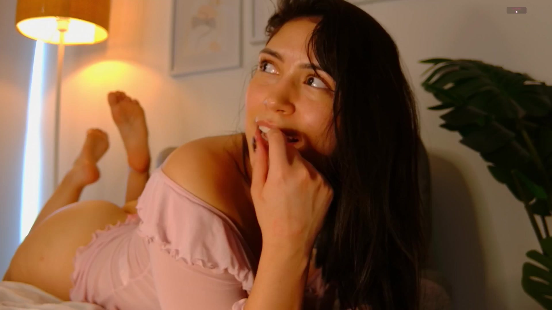 Gallery image thumbnail from angel_sweet9's myfreecams stream on, 03/17/2026, 16:10 image 19 of 20