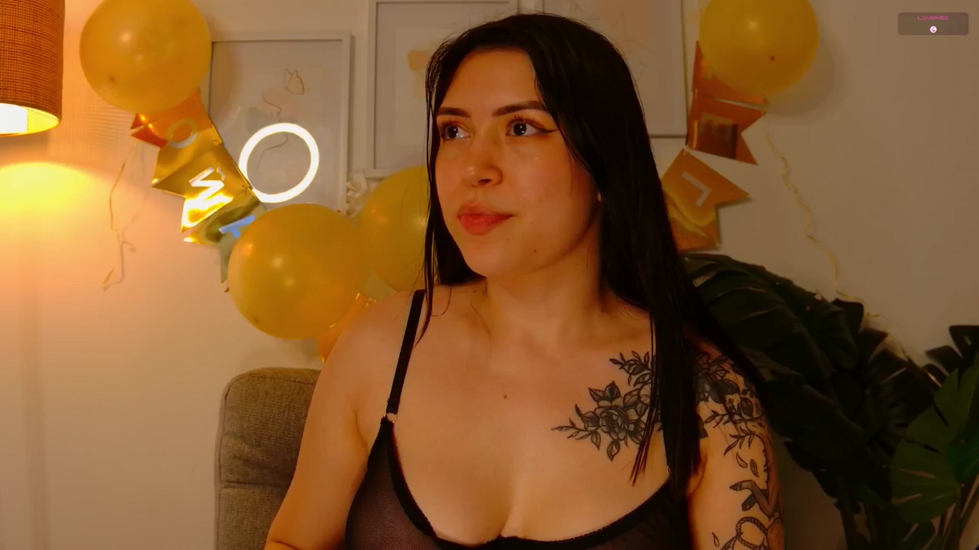 Gallery image thumbnail from angel_sweet9's myfreecams stream on, 03/21/2026, 20:47 image 15 of 20