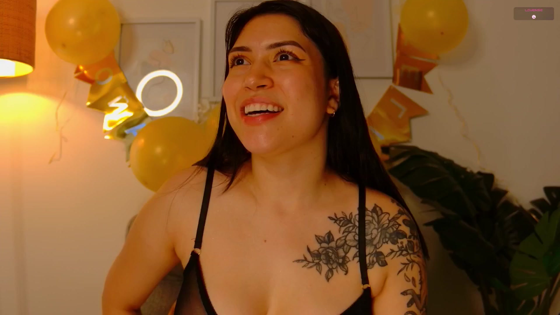 Gallery image thumbnail from angel_sweet9's myfreecams stream on, 03/21/2026, 20:47 image 11 of 20