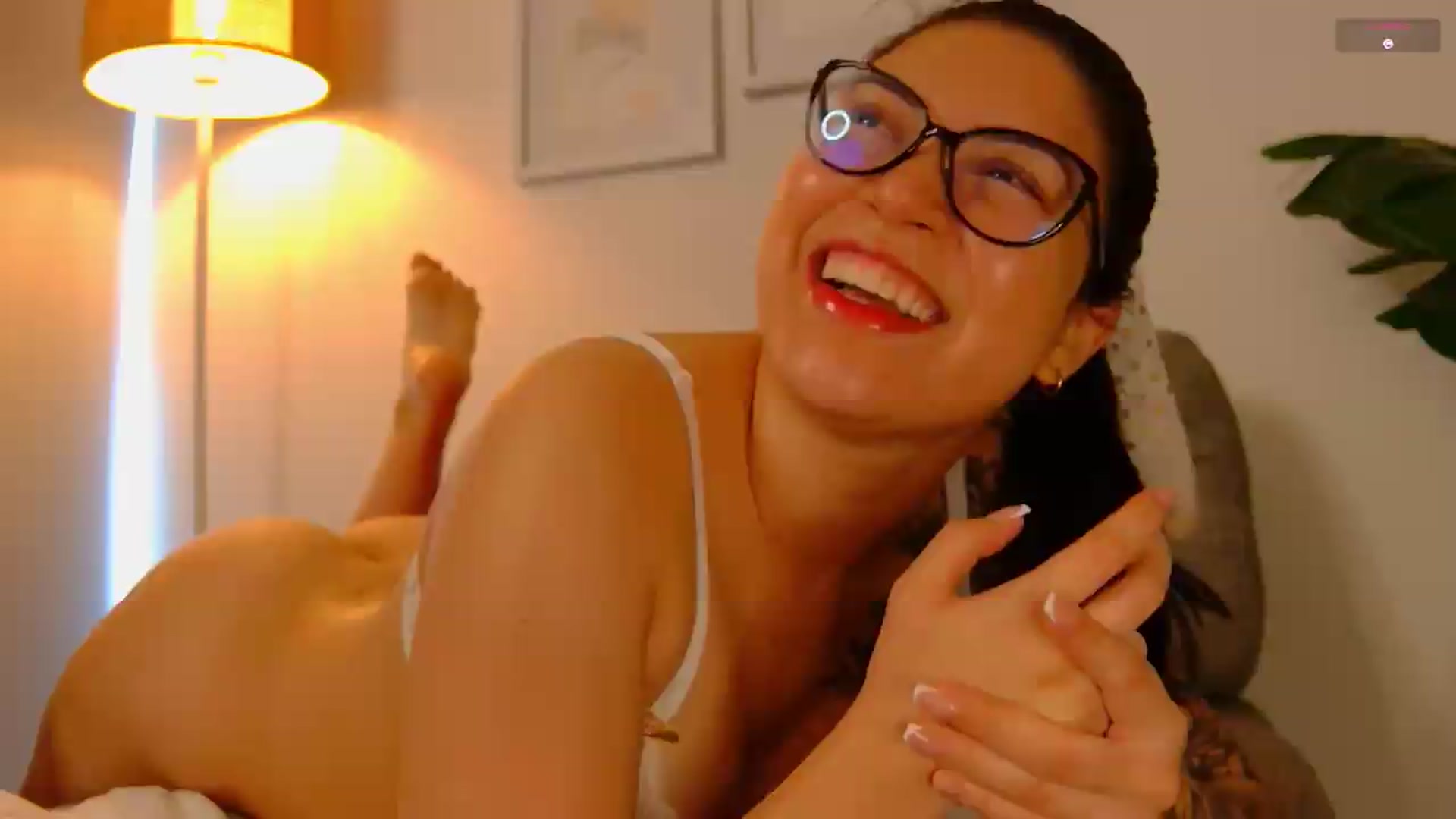 Gallery image thumbnail from angel_sweet9's myfreecams stream on, 06/10/2026, 21:51 image 4 of 20